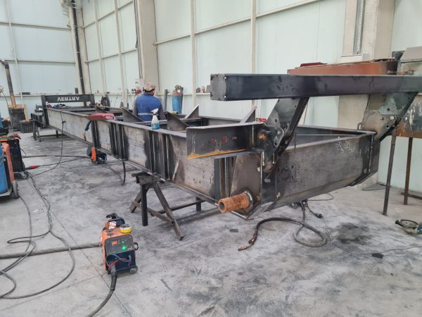 chassis-production-welding